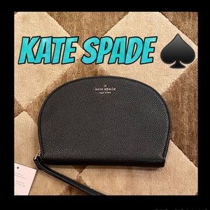 ♠️MWT♠️KATE SPADE Black. Half Moon Wristlet